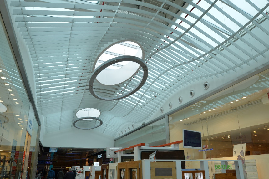 商業(yè)店鋪照明光環(huán)境如何滿足顧客心理情感