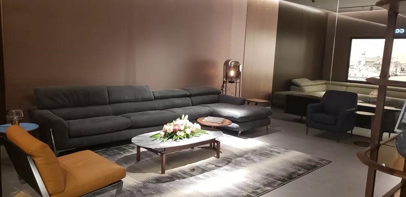 左右家私-藝明王商業(yè)照明案例