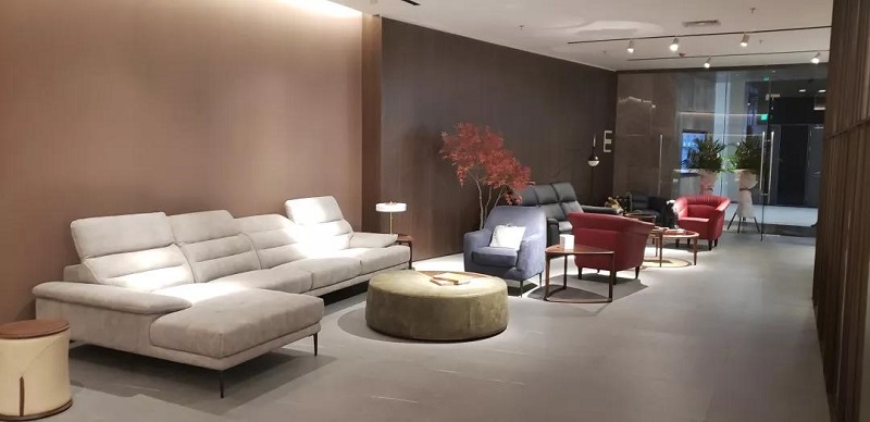 左右家私-藝明王商業(yè)照明案例