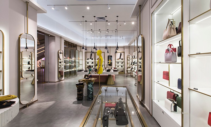 軌道射燈 應(yīng)用于SUSAN MARER鞋店照明案例