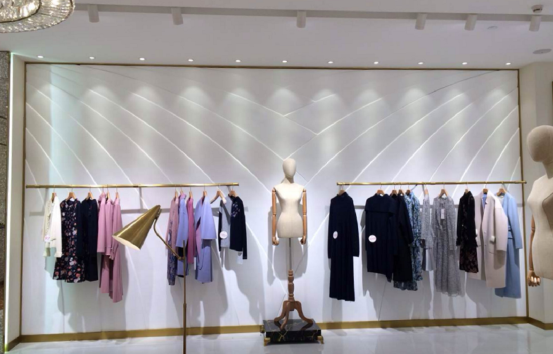 軌道燈 應用于馬天奴服裝照明案例