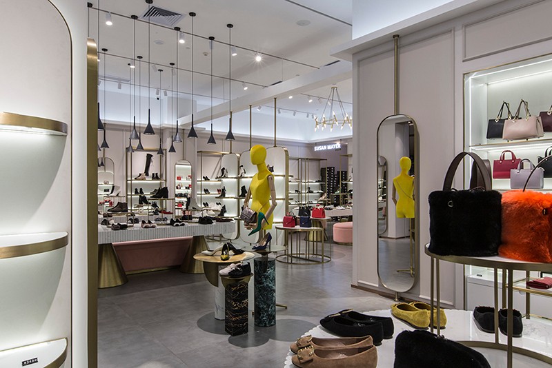 軌道射燈 應(yīng)用于SUSAN MARER鞋店照明案例