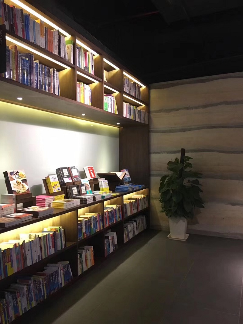 軌道燈 應用于青島方所 書店照明 案例