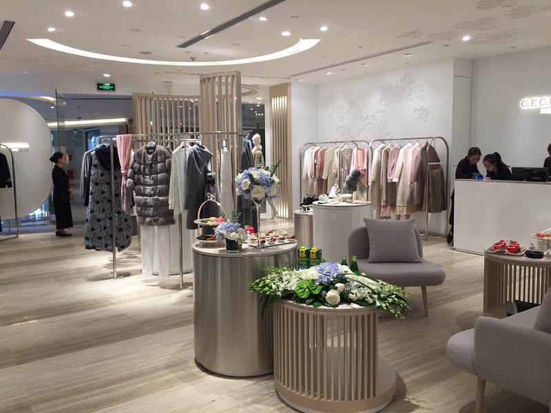 軌道射燈 應(yīng)用于sammy森美服裝店鋪照明案例