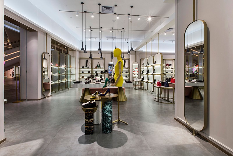 軌道射燈 應(yīng)用于SUSAN MARER鞋店照明案例