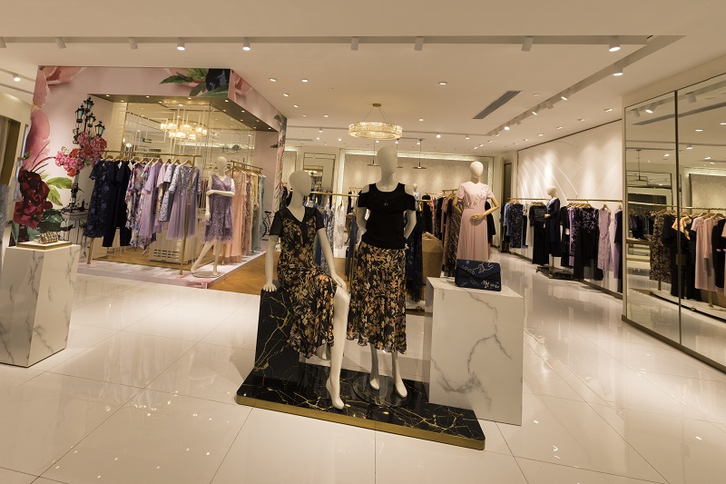 軌道燈 應用于馬天奴服裝照明案例