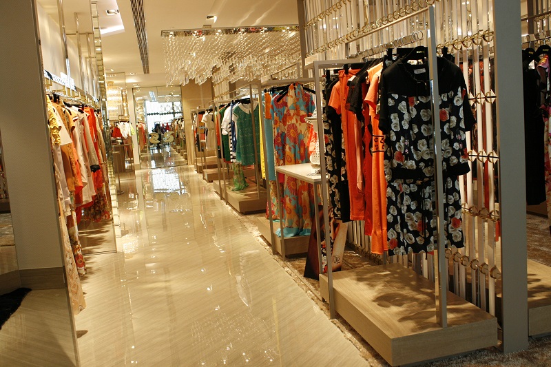 軌道射燈 應(yīng)用于sammy森美服裝店鋪照明案例